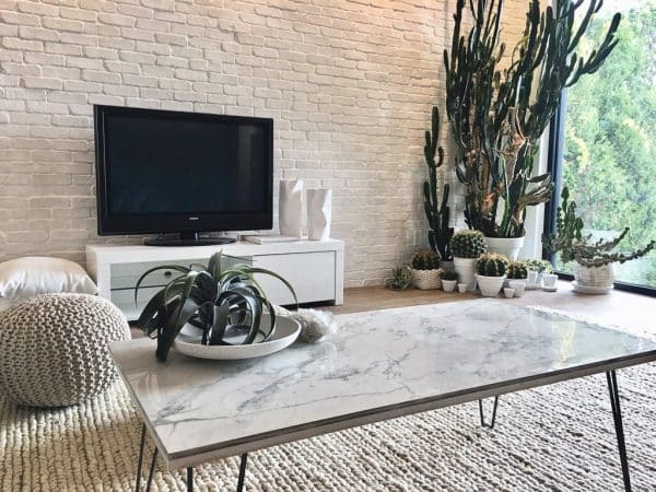 Artek Stone, pour sublimer murs et cheminées intérieurs/extérieurs. Légers, faciles à poser, idéaux pour tout projet architectural exigeant.